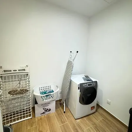 Neuf Bas De 1 Furiani