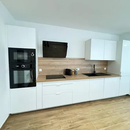 Neuf Bas De 1 Apartment Furiani
